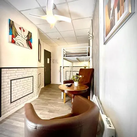 Paul Riquet Hotel *